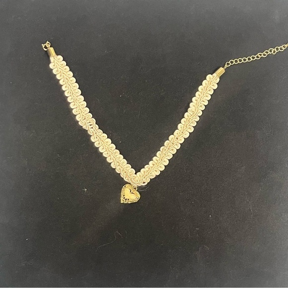 lace choker enamel heart charm romantic vintage victorian revival - Picture 2 of 6